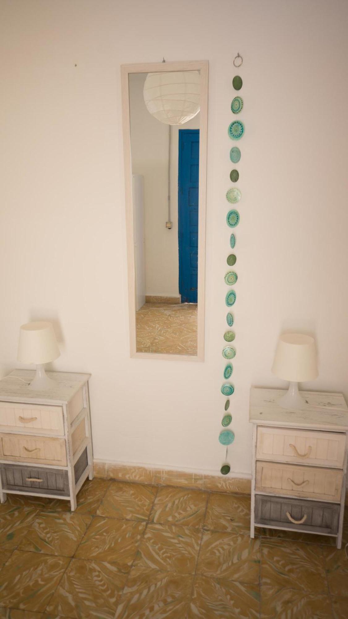 Sol Y Mar Surf Camp Hostel Corralejo Room photo