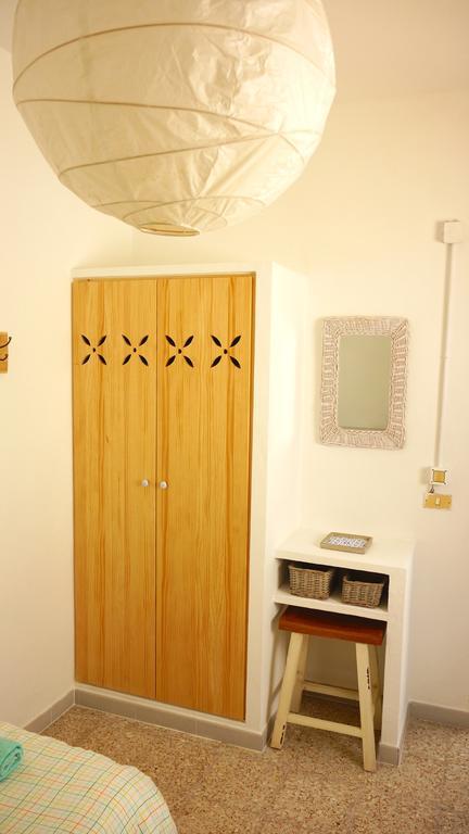 Sol Y Mar Surf Camp Hostel Corralejo Exterior photo